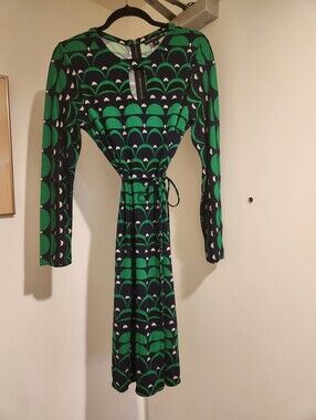 Banana Republic Green and Black Geometric Long-Sleeve Dress